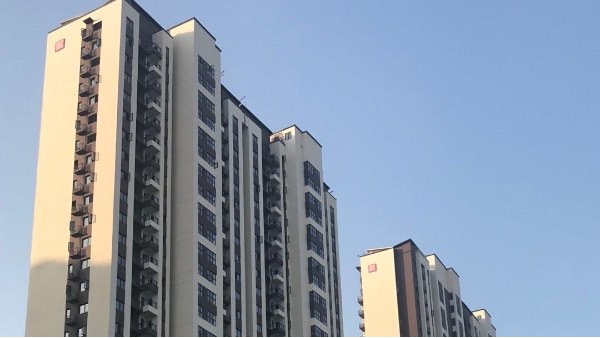 高温天气下外墙真石漆腻子的施工细节