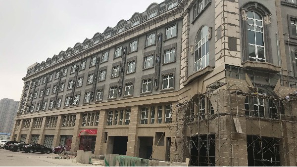 外墙真石漆与普通涂料所用外墙腻子，有什么区别？